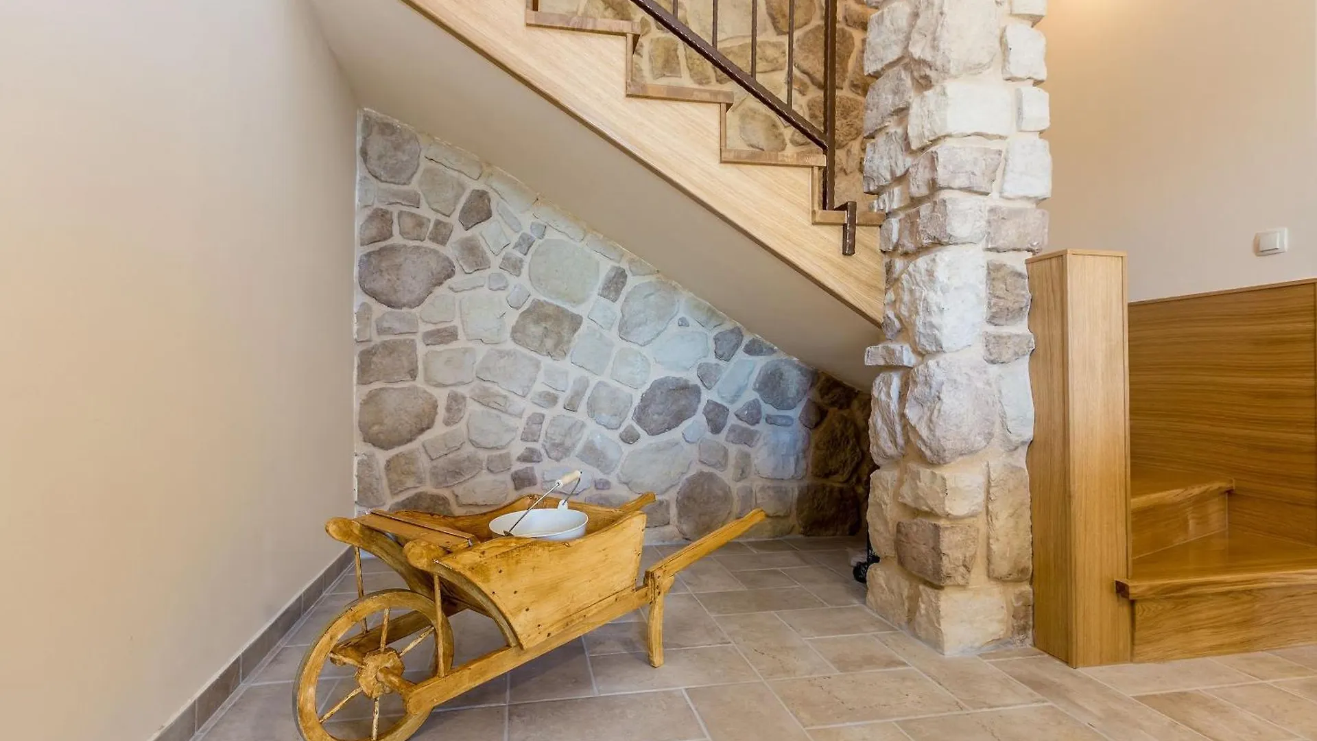 Rustic Villa Bellamare Linardići 0*,